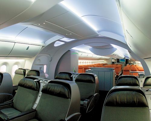 http://images.businessweek.com/ss/07/07/0707_boeing/image/3_787-interior.jpg